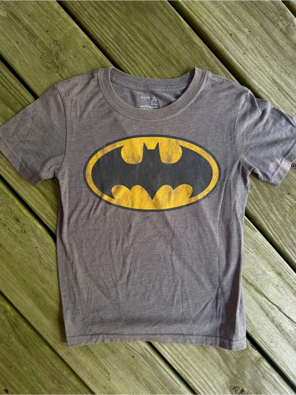 🔥3/$15 Gap Kids Batman DC Comics Graphic Tee Gray Heather S 6/7